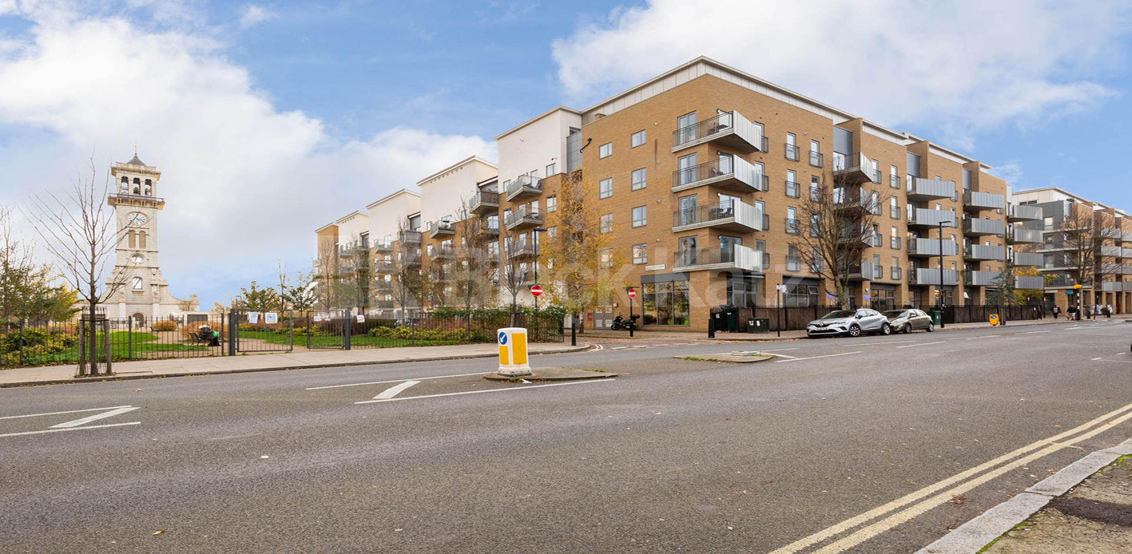 Contemporary large one bed minute to tube and shops   New Clocktower Place, Caledonian Road